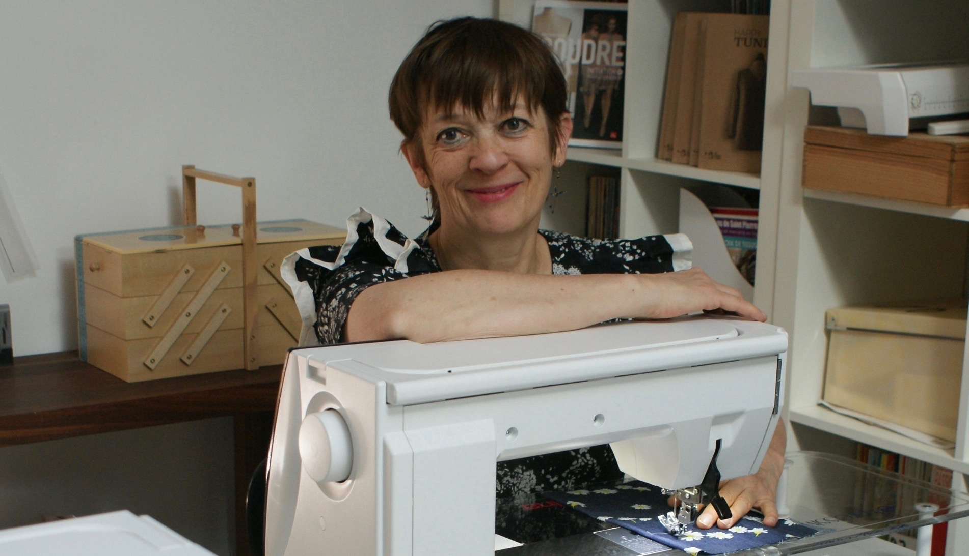 Atelier couture avec Michèle Thénot, candidate de l’émission télévisée « Cousu main » 